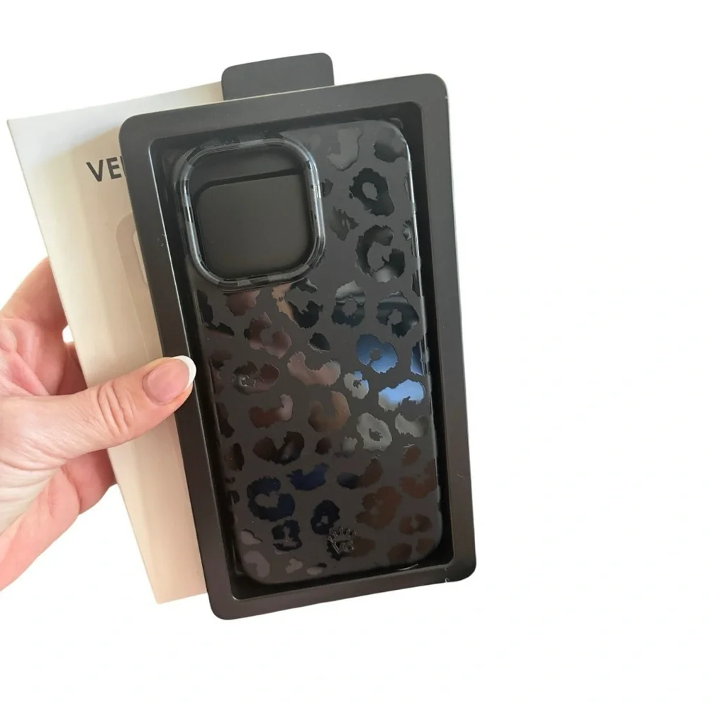 Velvet Caviar Leopard Case with Magsafe for Apple iPhone 16 - Black - NWT